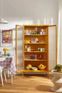 Vaisselier en acier jaune moutarde et verre cannelé 85x40x170cm The Collector - Mustard Made