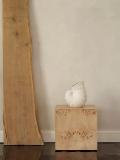 Vase coquillage en grès blanc cassé 26,5cm Shell - Ferm Living