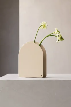 Vase en acier beige cashew 25x20cm Fyona - Metallbude
