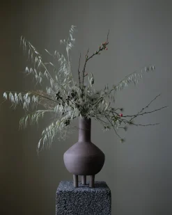 Vase en céramique taupe 35,5x20cm Duck - 101 Copenhagen