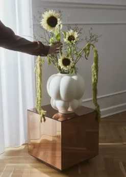 Vase en grès crème 35 x 32 cm Uva L - AYTM