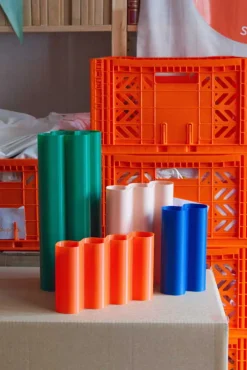 Vase en plastique recyclé orange 22x6x13cm Alvaro - WARREN ET LAETICIA