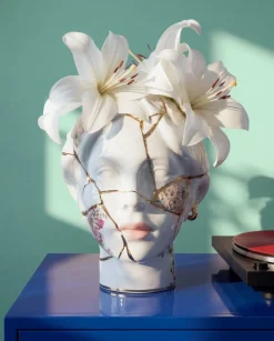 Vase en porcelaine blanc et doré 23 × 17.5 × 22.5 cm Kintsugi Head She - Seletti