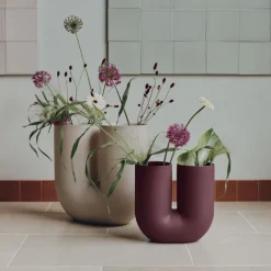 Vase en porcelaine sable Kink - Muuto