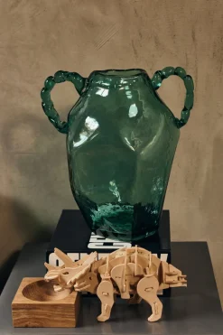 Vase en verre cristal vert Gemstone amfora - HKLIVING