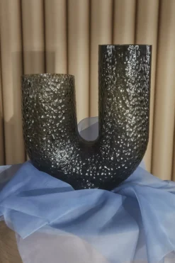 Vase en verre noir 40 cm Arura - AYTM