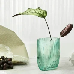 Vase en verre soufflé bleu 18 cm Tide bleu - Normann Copenhagen