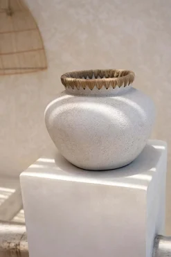 Vase stylé M en béton naturel - Bazar Bizar