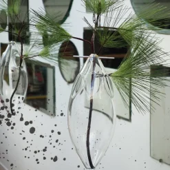 Vase suspendu en verre soufflé Paresseux - Tsé & Tsé