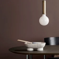 Vide poche en marbre blanc Alza - Ferm Living